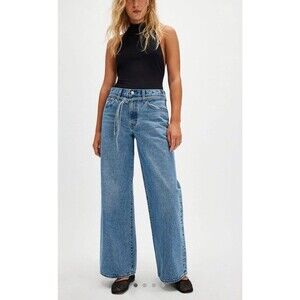 Levi's Women's Blue Premium XL Straight Women's Jeans, 33x31 NWT